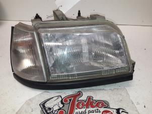 Used Headlight, right Renault Clio Price on request offered by Autodemontage Joko B.V.
