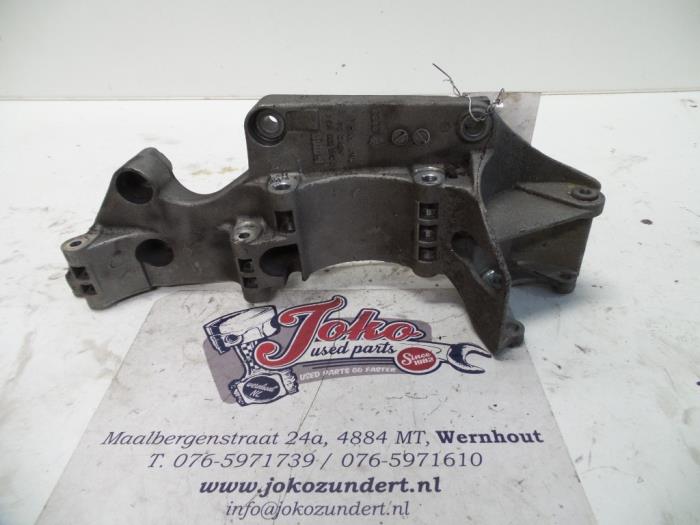 Usagé Support dynamo haut Ford Galaxy (WGR) 1.9 TDI Prix sur demande proposé par Autodemontage Joko B.V.