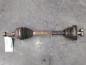 Used Front drive shaft, left Peugeot 106 II 1.4 XN,XR,XS,XT Price on request offered by Autodemontage Joko B.V.