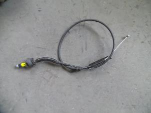Used Throttle cable Kia Sorento I (JC) 3.5 V6 24V Price on request offered by Autodemontage Joko B.V.