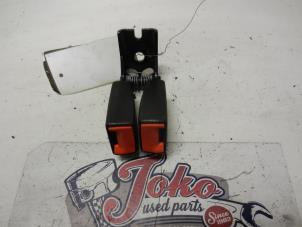Used Rear seatbelt buckle, centre Ford Fiesta 6 (JA8) 1.25 16V Van Price on request offered by Autodemontage Joko B.V.