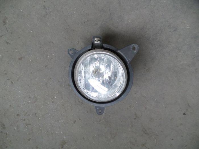 Używane Halogen lewy Kia Sorento I (JC) 3.5 V6 24V Cena na żądanie oferowane przez Autodemontage Joko B.V.