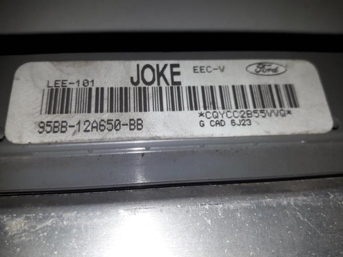 Used Engine management computer Ford Mondeo II Wagon 1.8i 16V E2/96 EEC Price on request offered by Autodemontage Joko B.V.