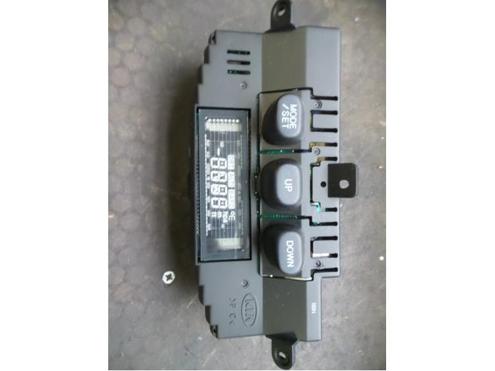 Gebrauchte Anzeige Innen Kia Sorento I (JC) 3.5 V6 24V Preis auf Anfrage angeboten von Autodemontage Joko B.V.