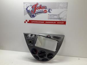 Usados Panel de control de calefacción Ford Focus 1 Wagon 1.6 16V Precio de solicitud ofrecido por Autodemontage Joko B.V.