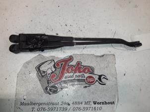 Used Front wiper arm Renault Express/Rapid/Extra 1.6 D Price on request offered by Autodemontage Joko B.V.
