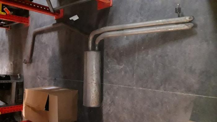 Gebrauchte Auspuff Enddämpfer Renault Trafic New (FL) 2.5 dCi 16V 135 Preis auf Anfrage angeboten von Autodemontage Joko B.V.