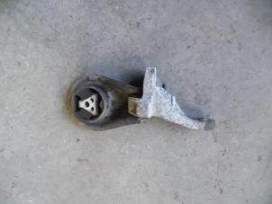 Used Gearbox mount Ford Focus 2 C+C 2.0 16V Price on request offered by Autodemontage Joko B.V.
