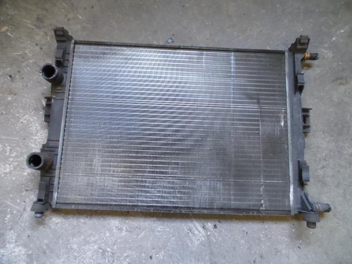 Usagé Radiateur Renault Megane II (BM/CM) 1.6 16V Prix sur demande proposé par Autodemontage Joko B.V.