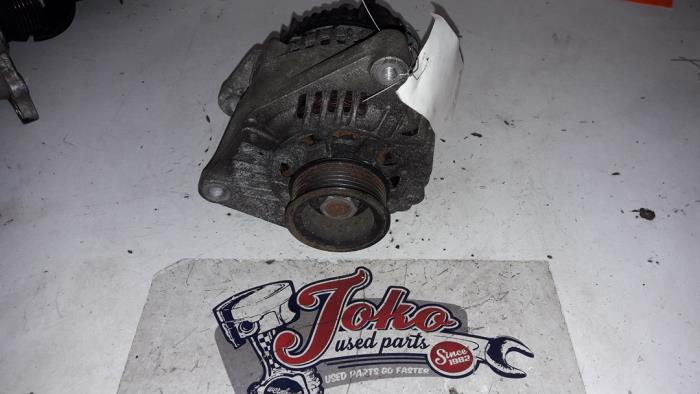 Gebrauchte Dynamo Audi 100 Avant (C4) 2.3E 5E Preis auf Anfrage angeboten von Autodemontage Joko B.V.
