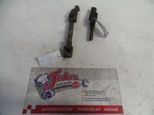Used Steering gear unit Volkswagen Passat (35I) 1.8 i CL,GL,GT Price on request offered by Autodemontage Joko B.V.