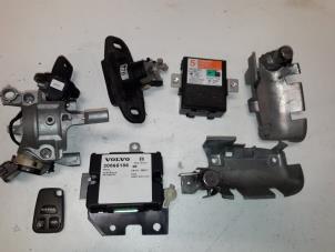 Used Set of cylinder locks (complete) Volvo S40/V40 Price on request offered by Autodemontage Joko B.V.