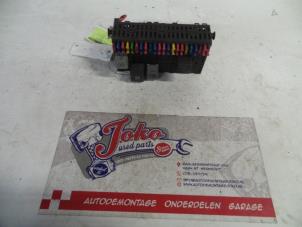 Used Fuse box Volkswagen Passat (35I) 1.8 i CL,GL,GT Price on request offered by Autodemontage Joko B.V.