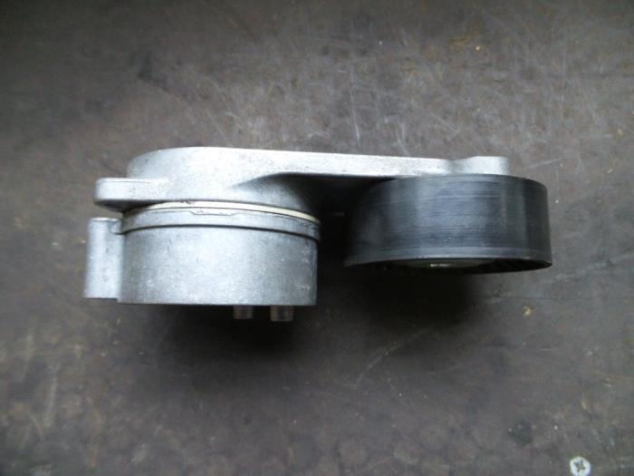 Usados Rodillo tensor correa múltiple Fiat Panda (312) 0.9 TwinAir 60 Precio de solicitud ofrecido por Autodemontage Joko B.V.