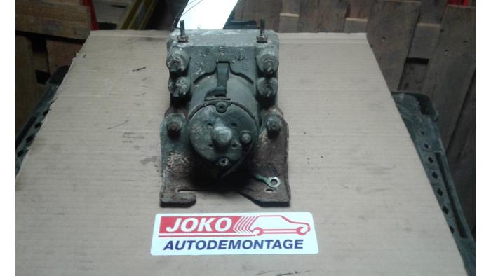 ABS pump from a Volvo V40 (VW) 1.8 16V 1996