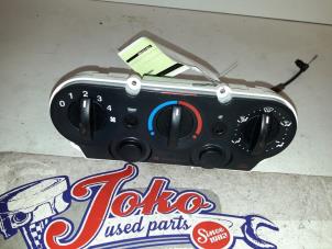 Usagé Panneau de commandes chauffage Ford Fiesta 5 (JD/JH) 1.4 16V Prix sur demande proposé par Autodemontage Joko B.V.