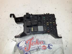 Usados Caja de fusibles Ford Mondeo Precio de solicitud ofrecido por Autodemontage Joko B.V.