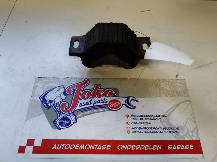 Gebrauchte Motorlager Mercedes Vito (638.1/2) 2.2 CDI 108 16V Preis auf Anfrage angeboten von Autodemontage Joko B.V.