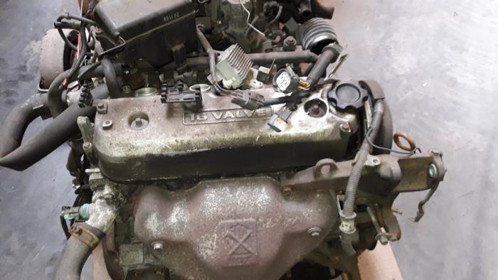 Engine from a Rover 600 (RH) 620 Si,SLi,GSi 16V 1994