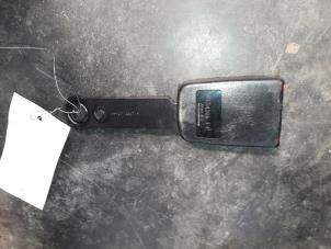 Used Front seatbelt buckle, left Peugeot 206 (2A/C/H/J/S) 1.1 XN,XR Price on request offered by Autodemontage Joko B.V.