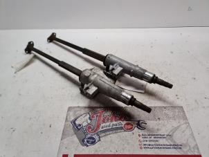 Used Steering column housing Audi 80 (B3) 1.6 Price on request offered by Autodemontage Joko B.V.