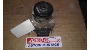 Used ABS pump Renault Twingo (C06) 1.2 Price on request offered by Autodemontage Joko B.V.