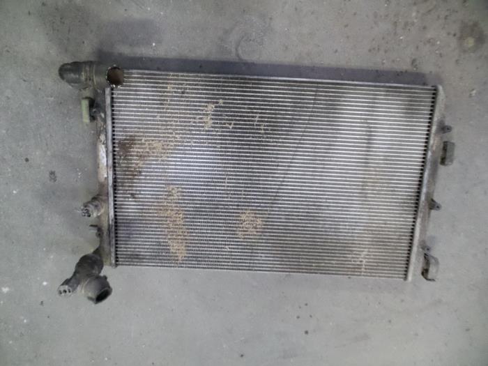 Usagé Radiateur Seat Ibiza III (6L1) 1.9 TDI FR Prix sur demande proposé par Autodemontage Joko B.V.