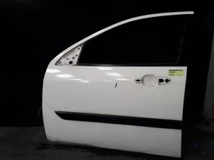 Gebrauchte Tür 4-türig links vorne Ford Focus 1 1.8 TDdi Preis auf Anfrage angeboten von Autodemontage Joko B.V.