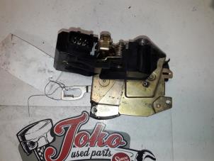 Used Door lock mechanism 2-door, right BMW 3 serie (E36/2) 316i Price on request offered by Autodemontage Joko B.V.