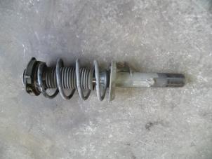 Used Front shock absorber rod, right Volkswagen Eos (1F7/F8) 2.0 FSI 16V Price on request offered by Autodemontage Joko B.V.