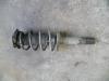 Front shock absorber rod, right from a Volkswagen Eos (1F7/F8), 2006 / 2015 2.0 FSI 16V, Convertible, Petrol, 1.984cc, 110kW (150pk), FWD, BVY; EURO4, 2006-05 / 2008-05, 1F7 2008