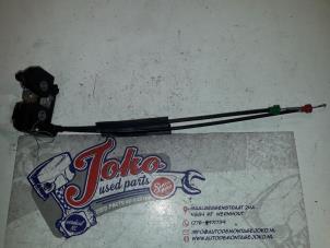 Used Tailgate lock mechanism Ford Fusion 1.6 16V Price on request offered by Autodemontage Joko B.V.