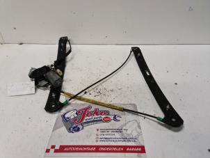 Used Window mechanism 4-door, front left BMW 3 serie (E46/4) 318d 16V Price on request offered by Autodemontage Joko B.V.