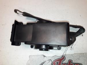 Used Rear seatbelt, centre Chrysler Voyager Price on request offered by Autodemontage Joko B.V.