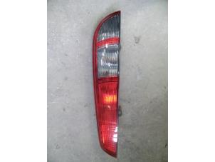 Used Taillight, right Ford Focus 2 Wagon 1.6 TDCi 16V 110 Price on request offered by Autodemontage Joko B.V.