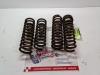 Rear coil spring from a Mercedes E (C124), 1986 / 1997 2.3 230 CE, Compartment, 2-dr, Petrol, 2.299cc, 100kW (136pk), RWD, M102982, 1987-03 / 1992-12, 124.043 1989