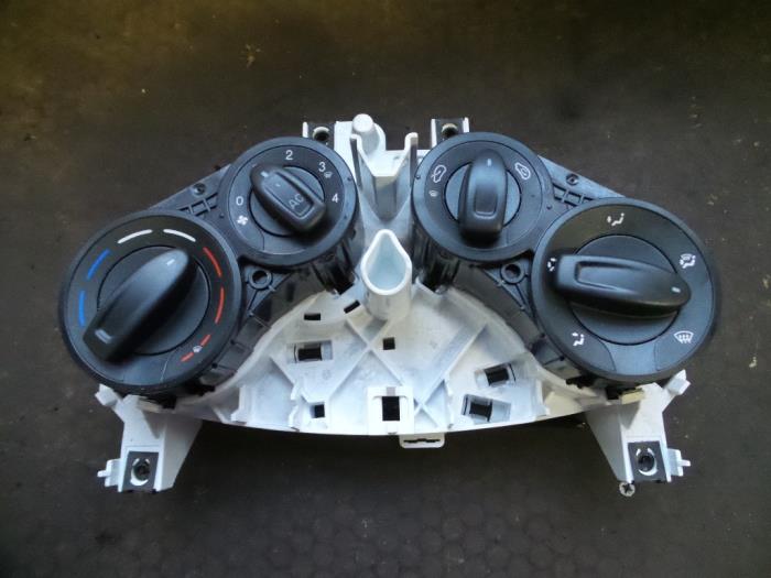 Heater control panel Ford Ka II 1.2 1568587