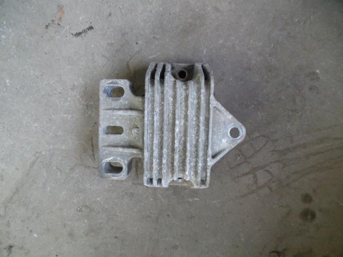 Usagé Support boîte de vitesse Audi TT Roadster (8N9) 1.8 20V Turbo Quattro Prix sur demande proposé par Autodemontage Joko B.V.