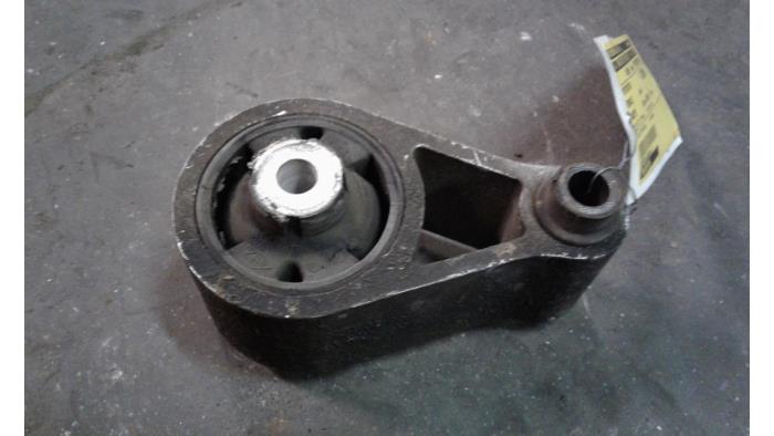 Used Engine mount Renault Master II (JD) 2.8 dTi T28 Price on request offered by Autodemontage Joko B.V.