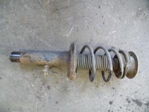 Used Front shock absorber rod, left BMW X3 (E83) 2.5 24V Price on request offered by Autodemontage Joko B.V.
