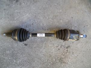 Used Front drive shaft, left BMW X3 (E83) 2.5 24V Price on request offered by Autodemontage Joko B.V.