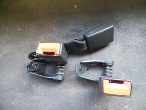 Used Rear seatbelt buckle, centre BMW X3 (E83) 2.5 24V Price on request offered by Autodemontage Joko B.V.