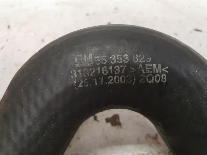 Intercooler hose from a Opel Zafira (M75) 1.9 CDTI 2008