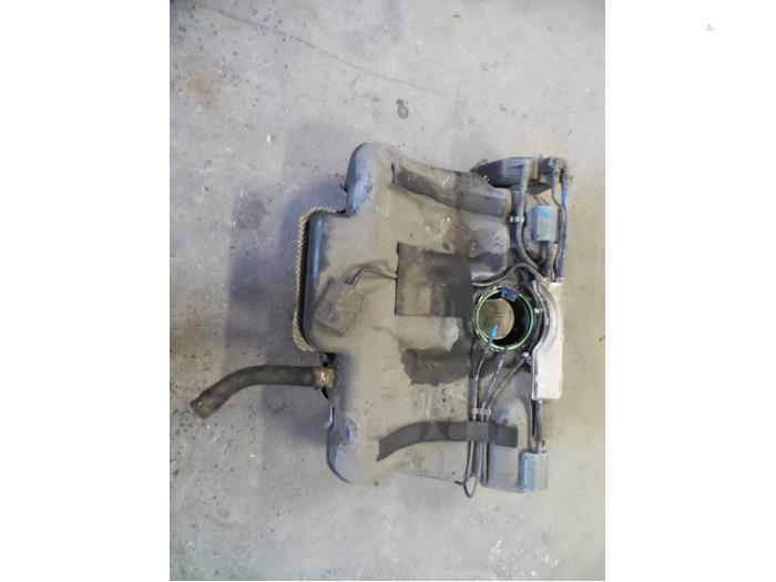 Używane Zbiornik Saab 9-3 II (YS3F) 2.0t 16V Cena na żądanie oferowane przez Autodemontage Joko B.V.
