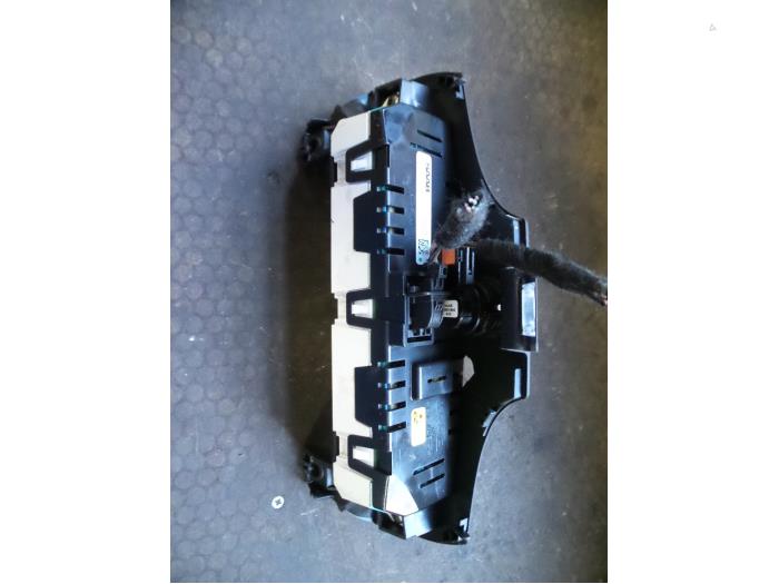 Begagnade Innerdisplay Saab 9-3 II (YS3F) 2.0t 16V Pris på förfrågan erbjuds av Autodemontage Joko B.V.