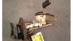 Used Electric fuel pump Ford Fiesta 4 1.25 16V Price on request offered by Autodemontage Joko B.V.