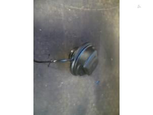 Used Fuel cap Opel Astra H GTC (L08) 1.3 CDTI 16V Ecotec Price on request offered by Autodemontage Joko B.V.