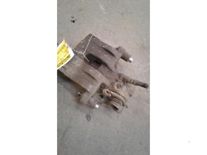 Rear brake calliper, right from a Ford Transit Connect 1.8 TDCi 90 DPF 2009