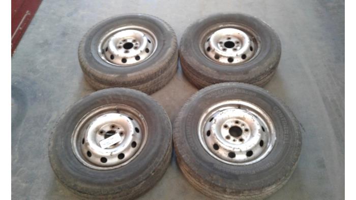 Gebrauchte Felgen Set Iveco New Daily III 35S11V,C11V Preis auf Anfrage angeboten von Autodemontage Joko B.V.