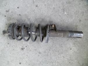 Used Front shock absorber rod, left Seat Leon (1P1) 2.0 TDI 16V Price on request offered by Autodemontage Joko B.V.